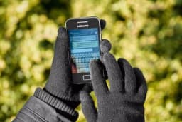 Manusi Touchscreen M Goobay 3