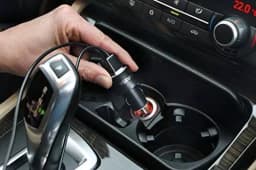 Incarcator Car Power Fast USB Charger Varta 2