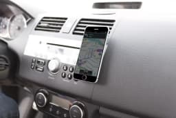 Kit suport negru montare telefon universal Konig 16