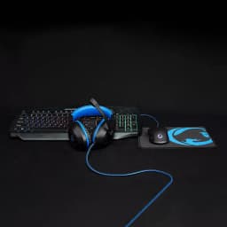Kit Gaming cu fir 4 in 1 tastatura Casti Mouse MousePad Nedis 8