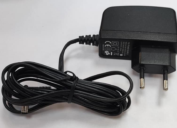 Alimentator 100-240V - 5V 2.5A 5.5x2.1 mm