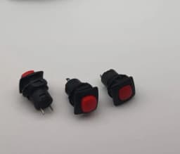Push Buton cu retinere "NO" patrat plastic 15x15x30mm 1A/250V 1