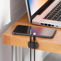 Set 5 organizatoare cabluri cu adeziv negre MK5540 deleyCON 6