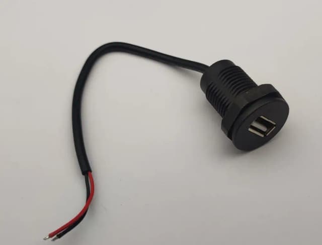 Mufa USB2.0 mama panou tip A 1 port gabarit mic cu 2 fire diam. 16mmx30mm